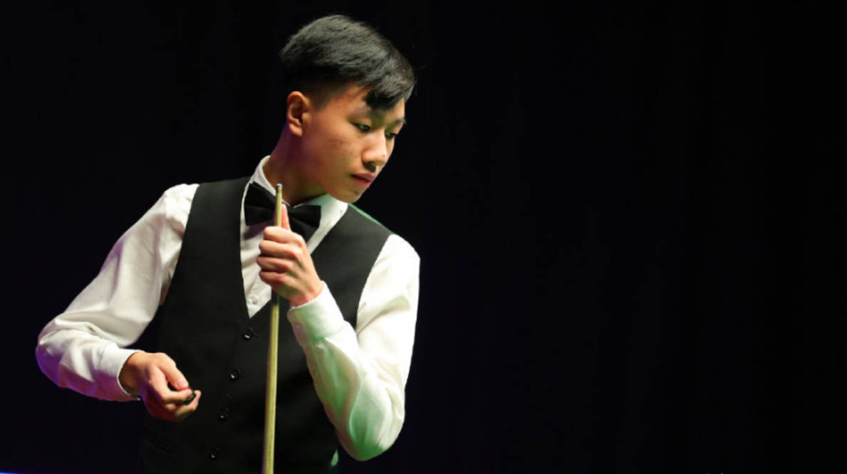 重磅！夏洛特黄蜂窗口期手感冰凉费德勒新星大比分领先表现惊艳，罗马防线松动(布伦特福德新帅)